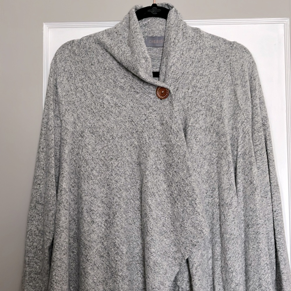 NWOT ASYMMETRICAL CARDIGAN LIGHT GREY